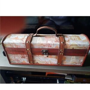 Decorative Paris Themed Wine box